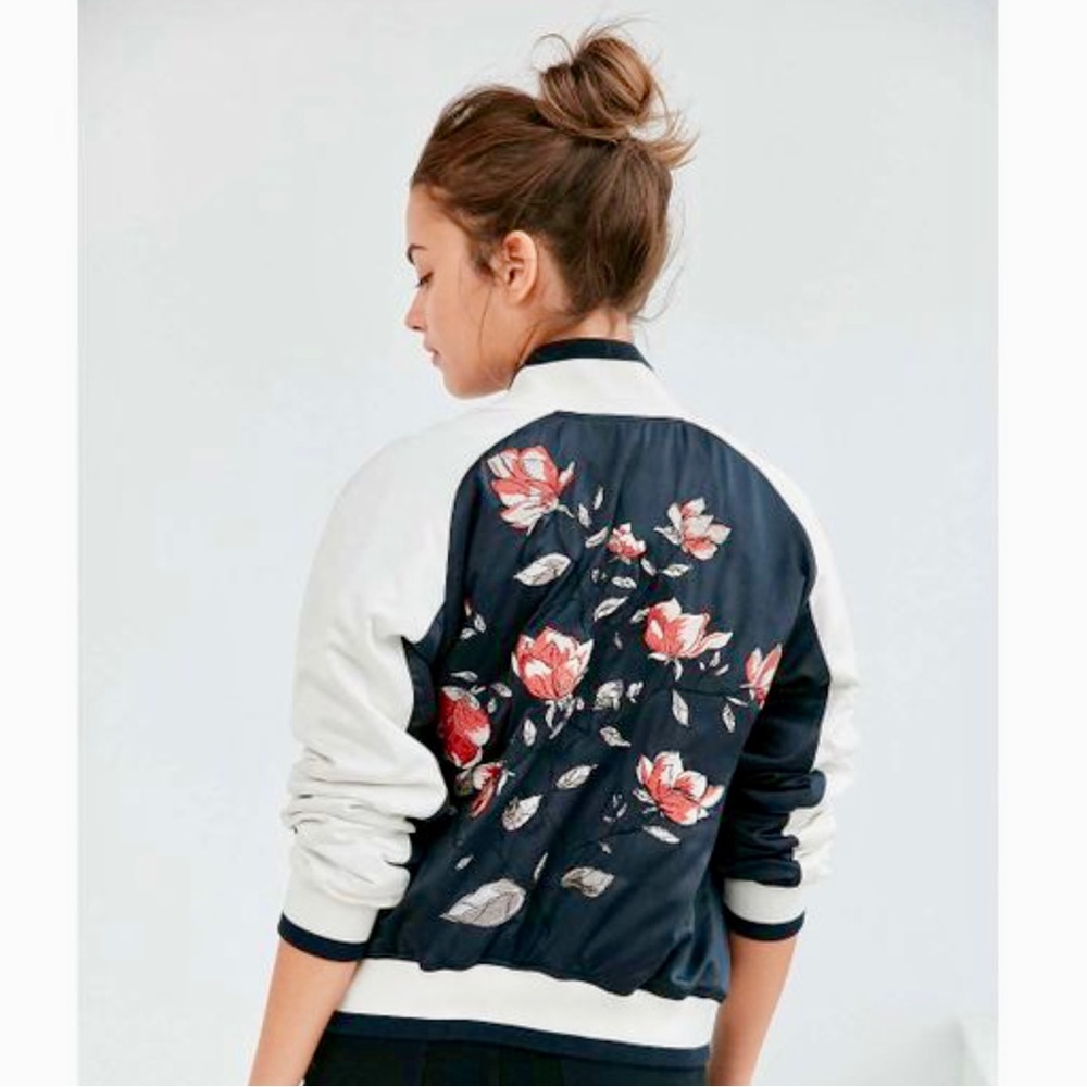 URBAN OUTFITTERS JACKET
